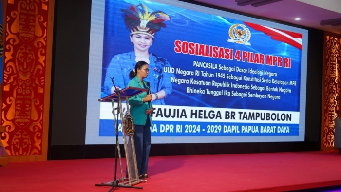 Anggota DPR RI Faujia Helga Br. Tampubolon Pusatkan Sosialisasikan 4 Pilar MPR RI di UNIMUDA Sorong